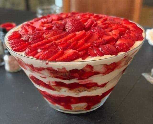 Strawberry Trifle: A Layered Delight